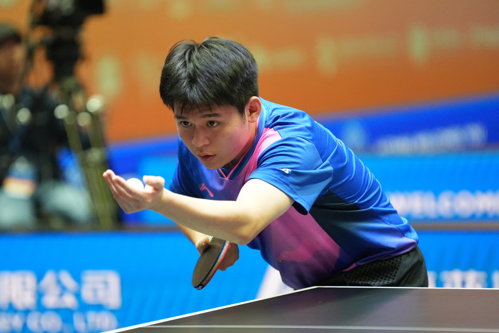 目光都集中 目光都集中